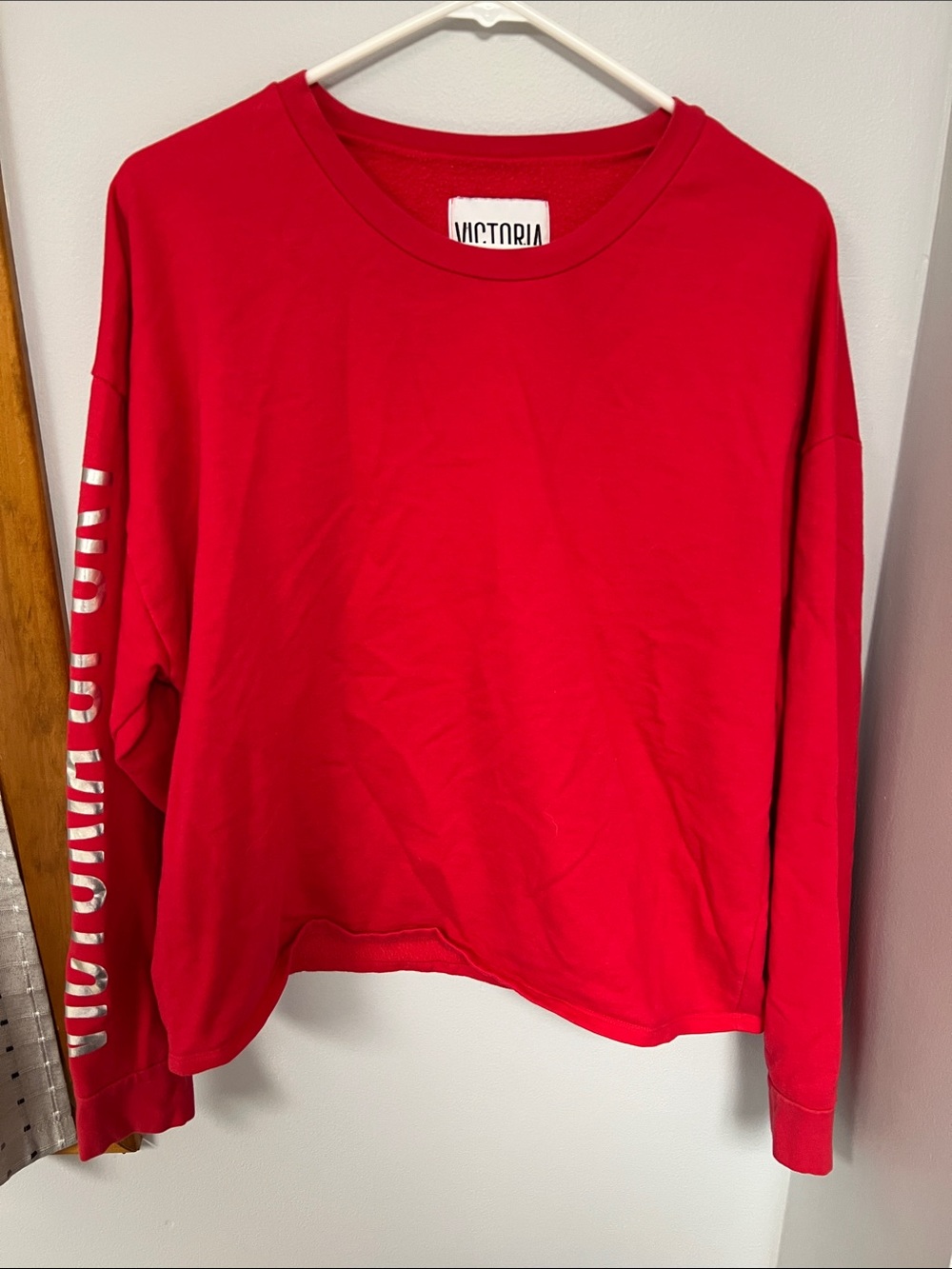 Victoria Sport Red Pullover Crewneck Sweatshirt